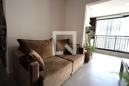 Sala de apartamento à venda com 2 quartos, 65m² em Campestre, Santo André