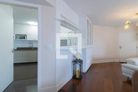 Sala de apartamento para alugar com 3 quartos, 120m² em Indianópolis, São Paulo