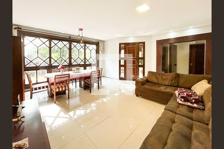 Casa à venda com 5 quartos, 180m² em Itapoã, Belo Horizonte