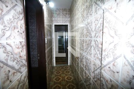 Sala - Corredor de casa para alugar com 2 quartos, 60m² em Ramos, Rio de Janeiro
