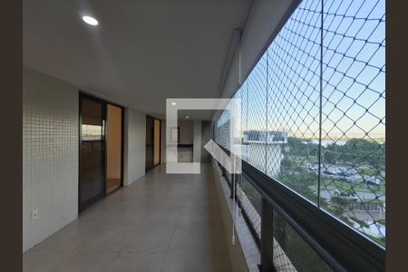 Varanda da Sala de apartamento para alugar com 3 quartos, 135m² em Barra da Tijuca, Rio de Janeiro