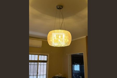 Sala de casa para alugar com 3 quartos, 218m² em Jardim Piratininga, São Paulo