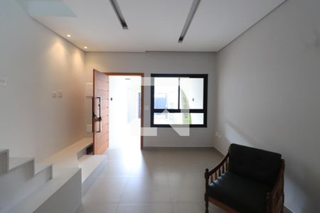 Sala de casa à venda com 4 quartos, 150m² em Vila Carrão, São Paulo