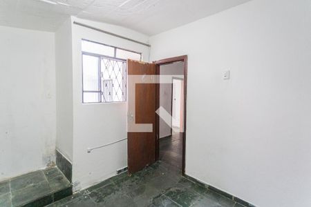 Quarto 2 de casa para alugar com 2 quartos, 150m² em Paraíso, Belo Horizonte