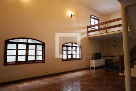 Casa à venda com 3 quartos, 720m² em Interlagos, São Paulo