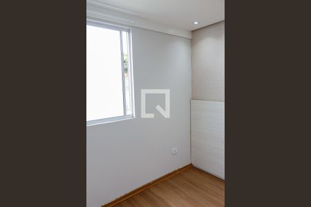 Quarto 2 de apartamento para alugar com 2 quartos, 40m² em São Pedro, Osasco
