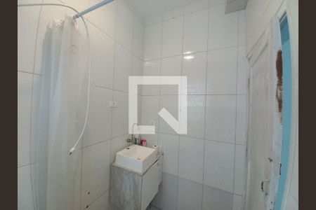 Banheiro de apartamento para alugar com 1 quarto, 50m² em Centro, São Vicente