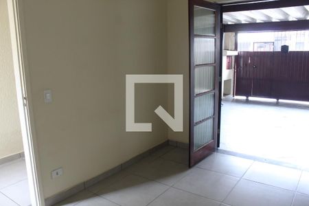 Sala de casa para alugar com 2 quartos, 119m² em Jardim da Gloria, Cotia