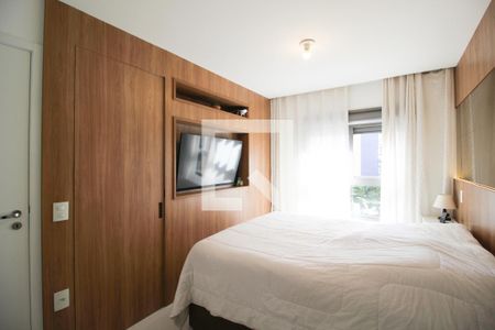 Suíte  de apartamento à venda com 1 quarto, 71m² em Moema, São Paulo