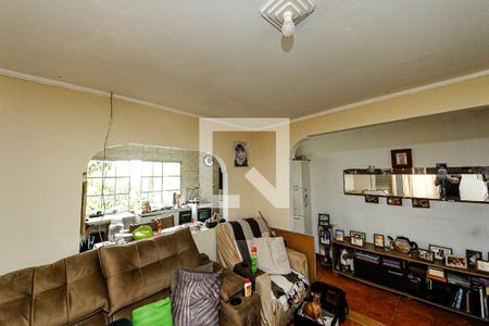 Casa à venda com 4 quartos, 200m² em Vila Paulo Silas, São Paulo