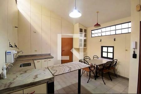 Casa para alugar com 4 quartos, 300m² em Jardim Karaíba, Uberlândia