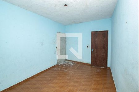 Casa à venda com 2 quartos, 179m² em Olaria, Contagem