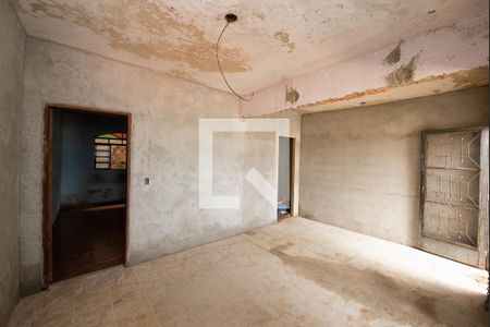 Casa à venda com 2 quartos, 179m² em Olaria, Contagem