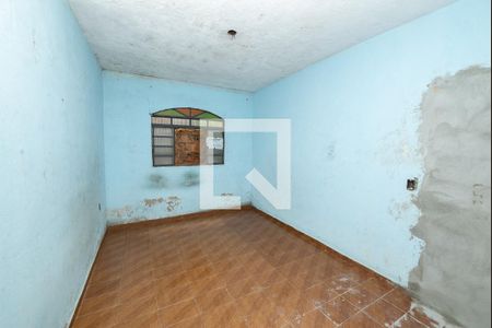 Casa à venda com 2 quartos, 179m² em Olaria, Contagem