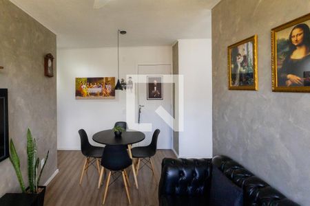Sala de apartamento à venda com 2 quartos, 44m² em Usina Piratininga, São Paulo