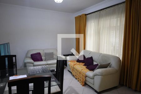 Casa para alugar com 3 quartos, 180m² em Vila Santo Antônio, São Paulo