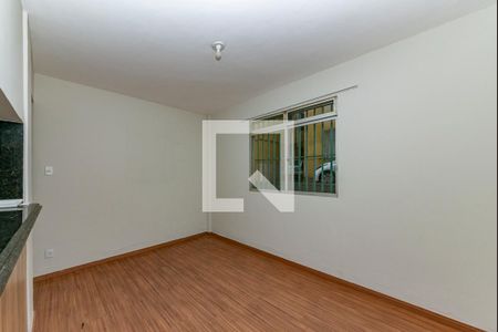 Sala de apartamento à venda com 2 quartos, 73m² em Vila Paris, Belo Horizonte