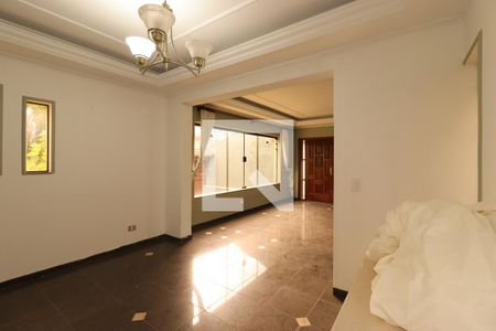Sala da Lareira de casa à venda com 3 quartos, 470m² em Vila Pires, Santo André