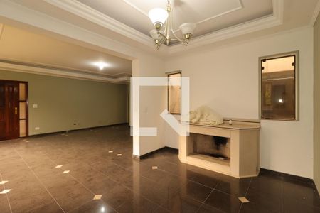 Sala da Lareira de casa à venda com 3 quartos, 470m² em Vila Pires, Santo André