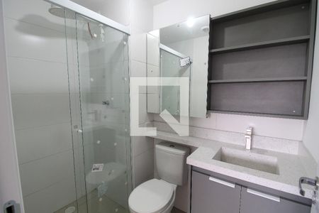Banheiro de apartamento para alugar com 1 quarto, 24m² em Vila Butantã, São Paulo
