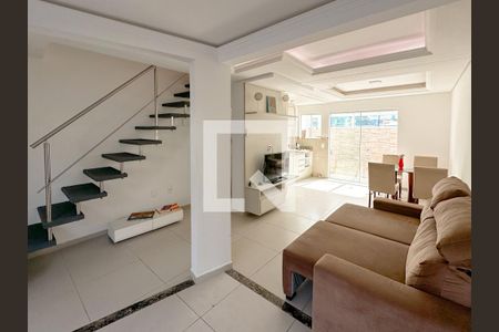 Sala de TV de apartamento para alugar com 2 quartos, 70m² em Ingleses Norte, Florianópolis