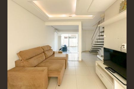 Sala de TV de apartamento para alugar com 2 quartos, 70m² em Ingleses Norte, Florianópolis