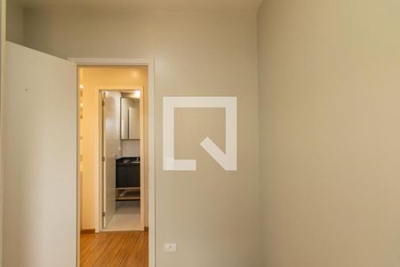 Quarto 1 de apartamento para alugar com 2 quartos, 50m² em Capão Raso, Curitiba
