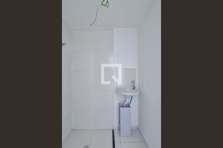 Banheiro de kitnet/studio à venda com 1 quarto, 19m² em Água Branca, São Paulo