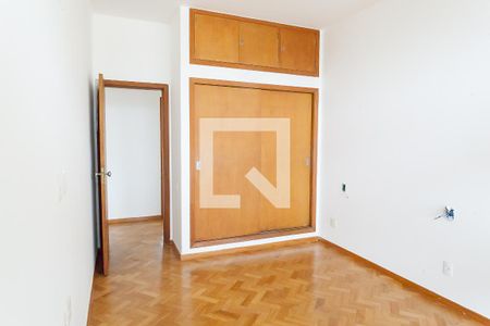 quarto 2 de apartamento à venda com 3 quartos, 130m² em Savassi, Belo Horizonte