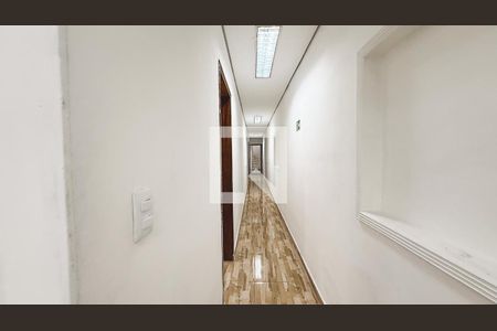 Corredor de casa à venda com 4 quartos, 150m² em Carandiru, São Paulo