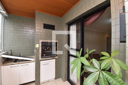 Varanda com Churrasqueira de apartamento para alugar com 3 quartos, 125m² em Centro, Curitiba
