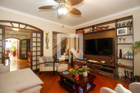 Sala de Estar de casa à venda com 3 quartos, 180m² em Vila Anglo Brasileira, São Paulo