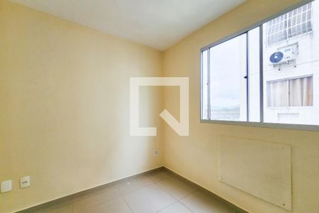Quarto 1 de apartamento para alugar com 2 quartos, 44m² em Bonsucesso, Rio de Janeiro