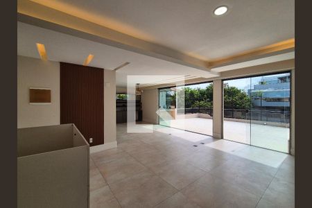 Apartamento para alugar com 4 quartos, 300m² em Recreio dos Bandeirantes, Rio de Janeiro