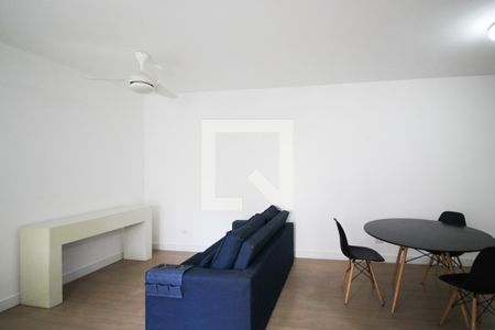 Sala de apartamento para alugar com 3 quartos, 76m² em Vila Olímpia, São Paulo