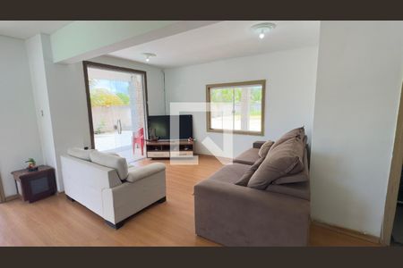 Sala de casa para alugar com 8 quartos, 800m² em Jardim Interlagos, Maricá