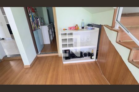 Sala de casa para alugar com 8 quartos, 800m² em Jardim Interlagos, Maricá