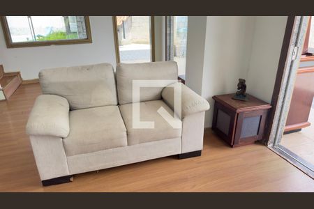 Sala de casa para alugar com 8 quartos, 800m² em Jardim Interlagos, Maricá