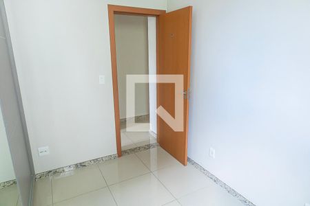 Quarto 1 de apartamento para alugar com 2 quartos, 57m² em Castelo, Belo Horizonte