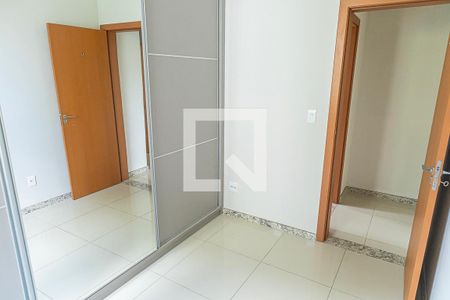 Quarto 1 de apartamento para alugar com 2 quartos, 57m² em Castelo, Belo Horizonte