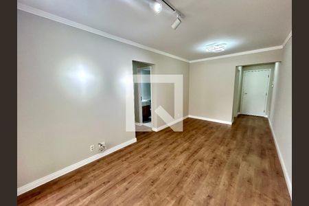 Sala de apartamento para alugar com 3 quartos, 75m² em Vila Augusta, Guarulhos