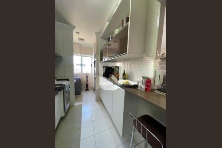Foto 08 de apartamento à venda com 2 quartos, 72m² em Jardim Tupanci, Barueri