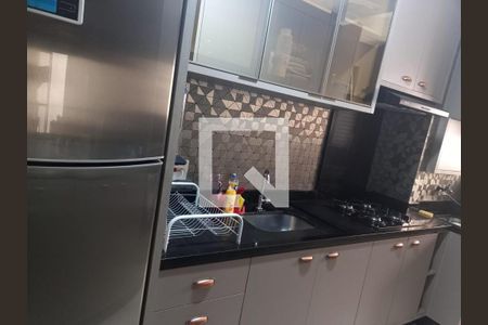 Foto 03 de apartamento à venda com 3 quartos, 80m² em Jardim Tupanci, Barueri
