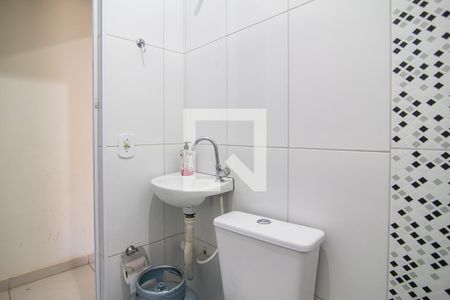edicula banheiro  de casa para alugar com 4 quartos, 191m² em Jardim Hubert, Indaiatuba