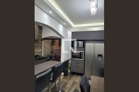 Casa à venda com 3 quartos, 208m² em Jardim Las Vegas, Santo André