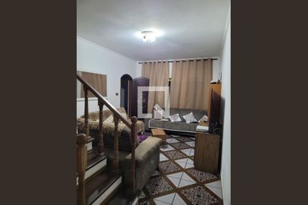 Casa à venda com 3 quartos, 208m² em Jardim Las Vegas, Santo André