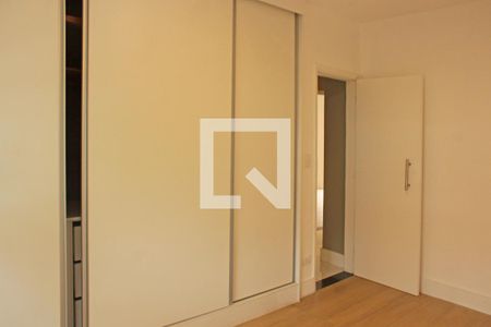 Quarto 1 de casa para alugar com 3 quartos, 180m² em Ponta da Praia, Santos