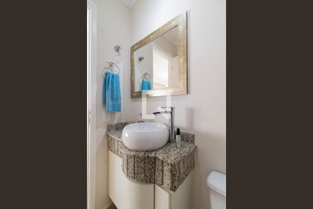 Lavabo de apartamento à venda com 3 quartos, 142m² em Vila Ipojuca, São Paulo