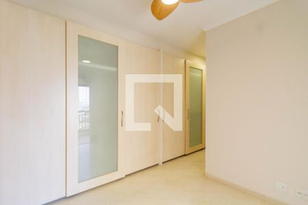 Suíte de apartamento à venda com 3 quartos, 142m² em Vila Ipojuca, São Paulo