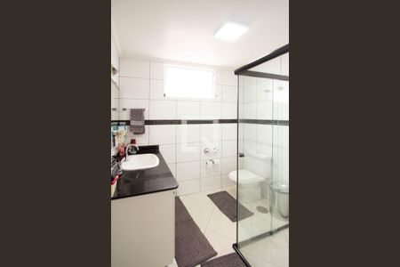 Banheiro de apartamento à venda com 3 quartos, 100m² em Planalto Paulista, São Paulo